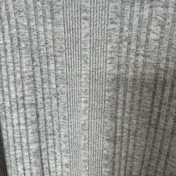 SHEIN Rolled Neck Rib-Knit Tee - Picture 3 of 6